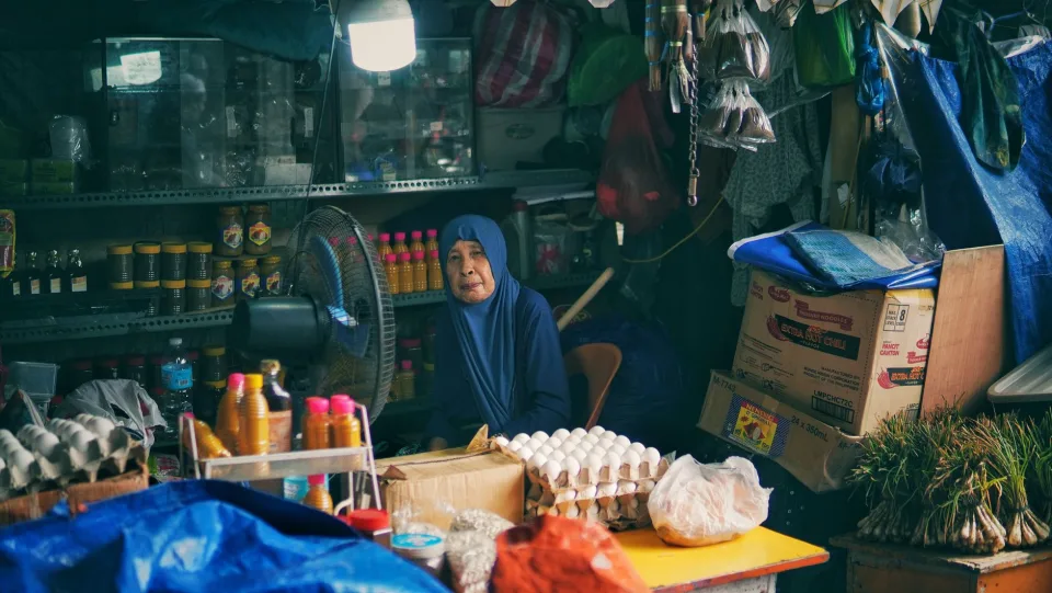 Người đứng quầy